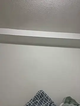 Snapshot of islandvybee55 chatting on 01/21/25, 12:25 islandvybee55 online show from 01/21/25, 12:25