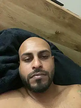 islandvybee55 online show from 03/26/26, 02:11