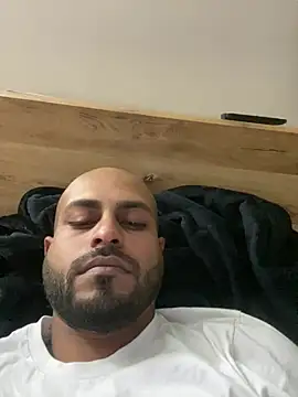 islandvybee55 online show from 03/27/26, 02:17