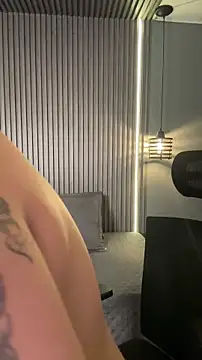 MiaPetit  online show from 01/12/26, 06:24