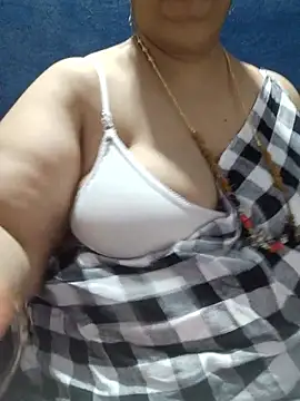 tamilthanushri online show from 04/18/26, 09:24