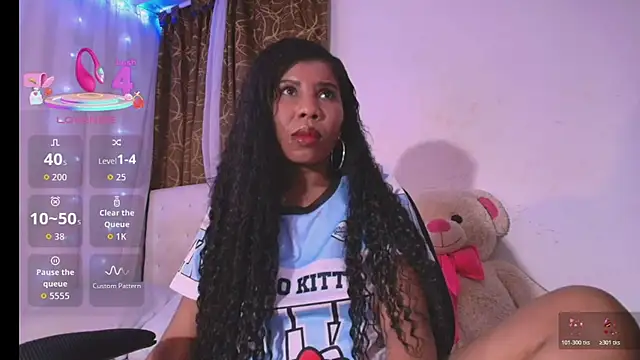 ivonjoness online show from 06/17/26, 03:42