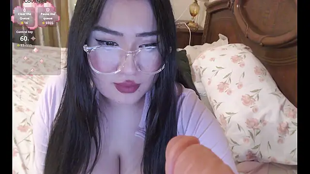 cutie sakura online show from 02/04/26, 11:16