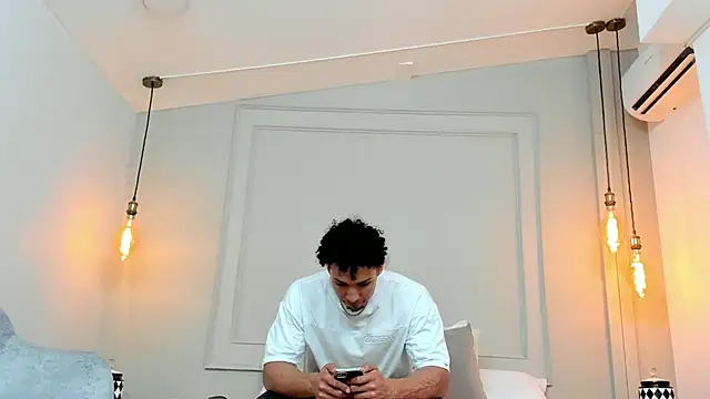 Dominick star online show from 02/04/25, 09:28