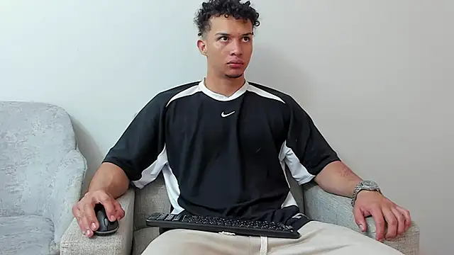 Dominick star online show from 02/17/25, 03:36