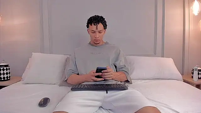 Dominick star online show from 11/20/25, 04:01