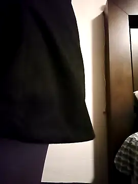 KITTEN-10 online show from 10/31/25, 03:51