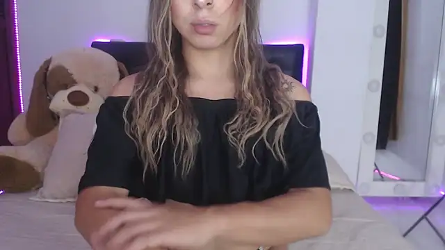 Sofieevans  online show from 02/18/25, 09:31