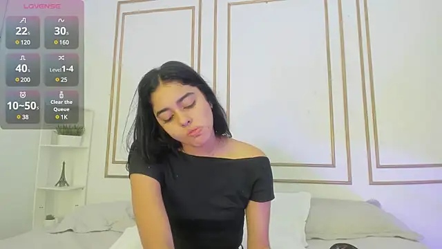 Snapshot of natalia_aguirre1 chatting on 02/12/25, 12:22 natalia aguirre1 online show from 02/12/25, 12:22