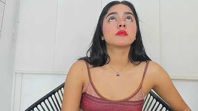 Snapshot of natalia_aguirre1 chatting on 02/13/25, 12:43 natalia aguirre1 online show from 02/13/25, 12:43