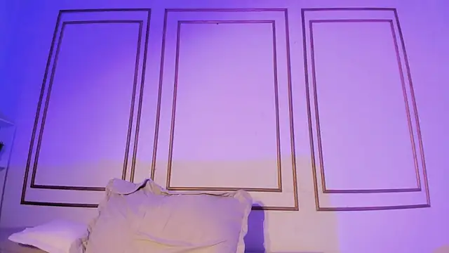 Snapshot of natalia_aguirre1 chatting on 02/15/25, 03:39 natalia aguirre1 online show from 02/15/25, 03:39