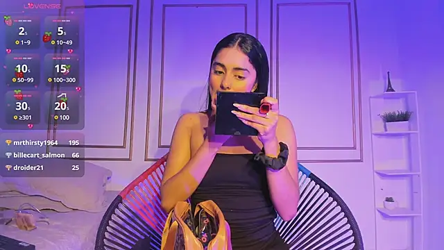 Snapshot of natalia_aguirre1 chatting on 03/09/25, 03:27 natalia aguirre1 online show from 03/09/25, 03:27