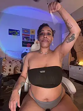 loveluna8 online show from 03/02/25, 10:38