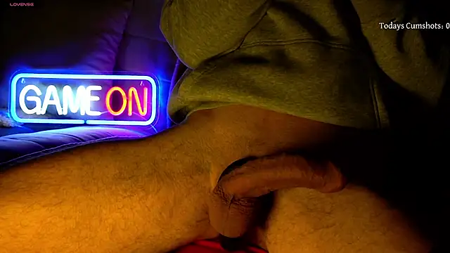 Snapshot of coupleofficial chatting on 09/26/25, 06:45 coupleofficial online show from 09/26/25, 06:45