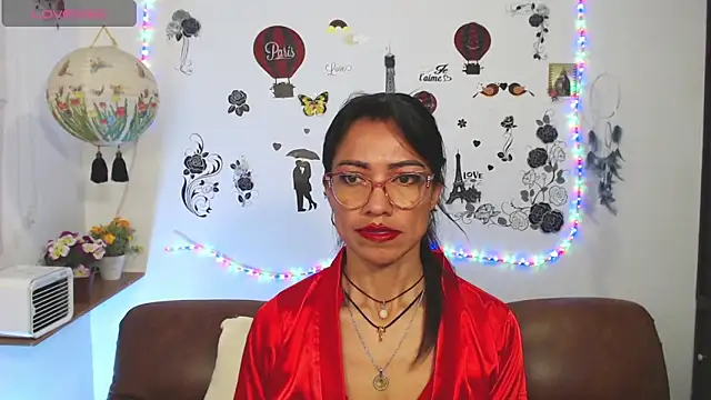 Snapshot of FernandaEloisa chatting on 01/12/25, 03:25 FernandaEloisa online show from 01/12/25, 03:25