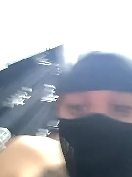 Snapshot of Piecito chatting on 11/16/25, 10:15 Piecito online show from 11/16/25, 10:15