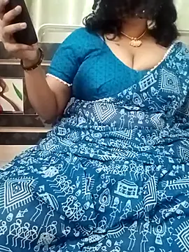 MONA DARLING31 online show from 11/03/25, 04:25