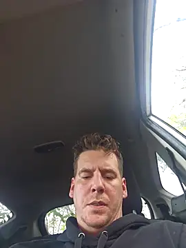 Titanhoott online show from 11/13/25, 01:10