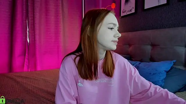 Lesi Moonie01 online show from 03/31/26, 08:48