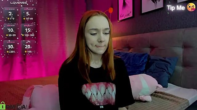 Lesi Moonie01 online show from 04/14/26, 09:04