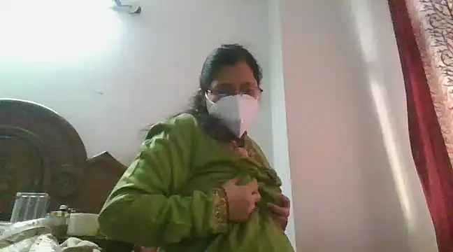 cutiecatty21 online show from 12/02/24, 10:07