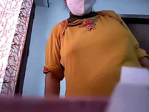 cutiecatty21 online show from 12/11/24, 08:47