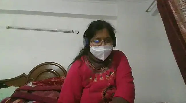 cutiecatty21 online show from 12/31/24, 04:57