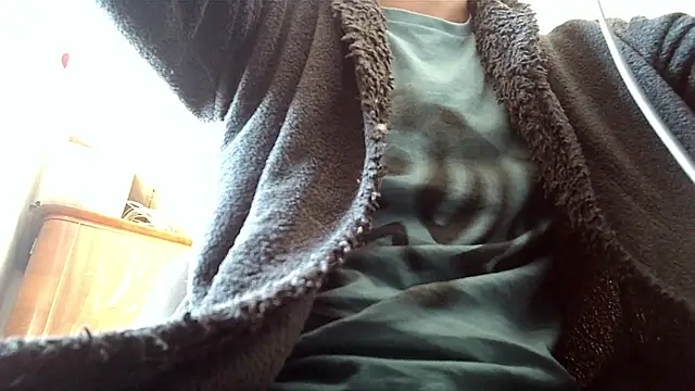 Snapshot of Bigone_Cro chatting on 11/23/25, 11:32 Bigone Cro online show from 11/23/25, 11:32