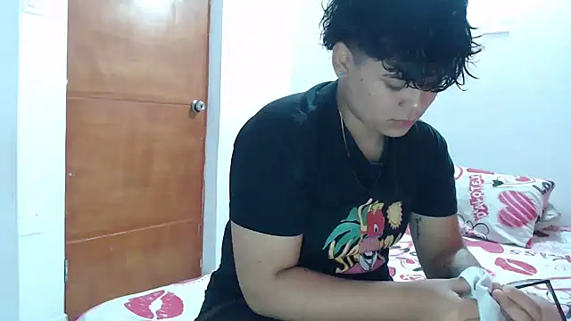 Snapshot of SHARLOTTE_MORGAN chatting on 02/07/25, 04:59 SHARLOTTE MORGAN online show from 02/07/25, 04:59