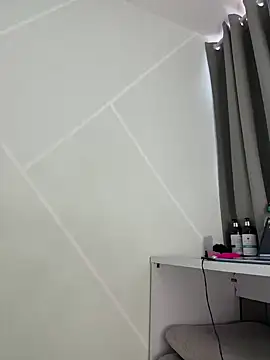 Snapshot of adahara19 chatting on 02/19/25, 01:39 adahara19 online show from 02/19/25, 01:39