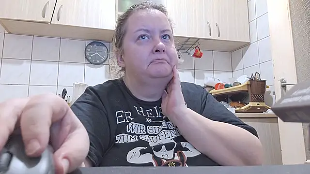 Snapshot of melissaBlessing chatting on 01/22/25, 04:23 melissaBlessing online show from 01/22/25, 04:23