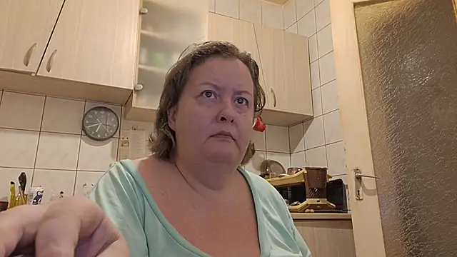 Snapshot of melissaBlessing chatting on 09/18/25, 03:41 melissaBlessing online show from 09/18/25, 03:41