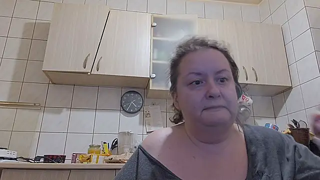 Snapshot of melissaBlessing chatting on 12/19/25, 02:29 melissaBlessing online show from 12/19/25, 02:29