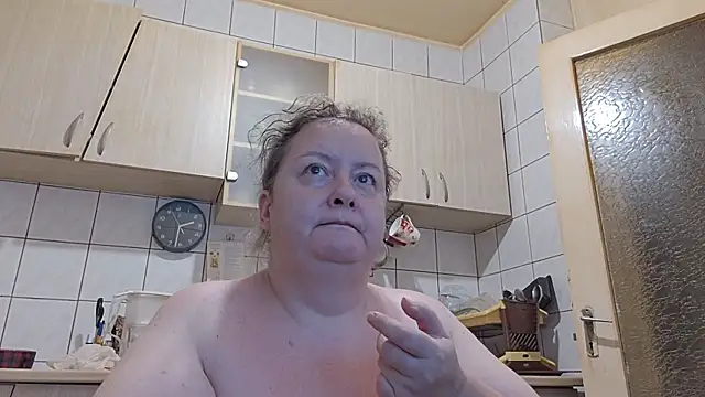 Snapshot of melissaBlessing chatting on 07/18/26, 11:30 melissaBlessing online show from 07/18/26, 11:30