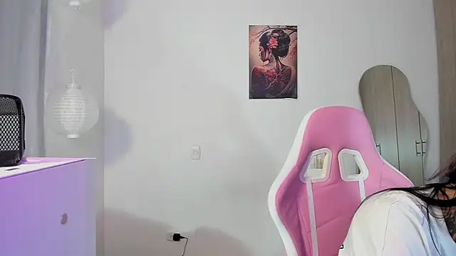 HollyHudsonn online show from 03/12/25, 04:35