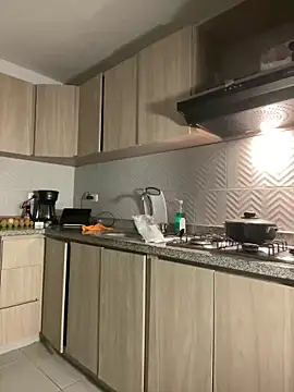 HollyHudsonn online show from 03/17/25, 04:08