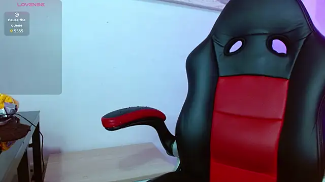 violletha online show from 12/18/25, 12:33