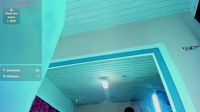 Drake Nassir4 online show from 12/31/24, 07:42