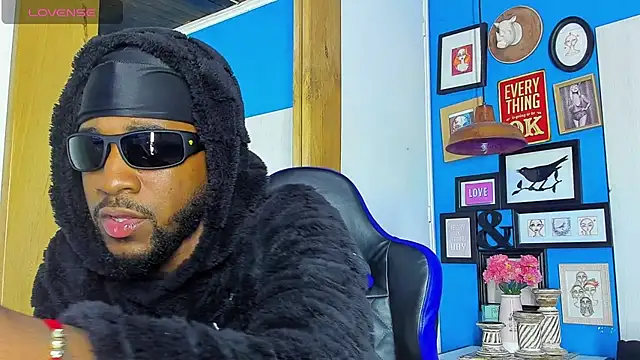 Drake Nassir4 online show from 10/01/25, 09:54