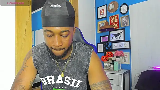 Drake Nassir4 online show from 10/31/25, 09:49