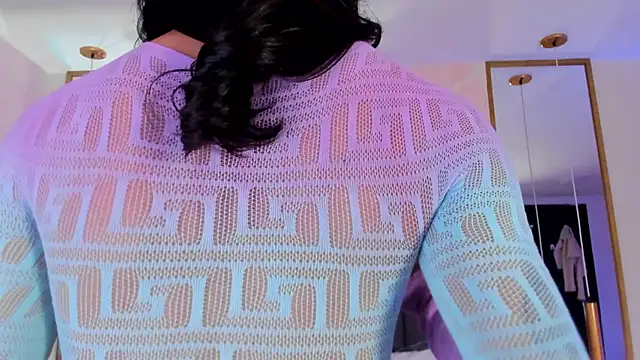 GabyPetit online show from 11/19/25, 08:20