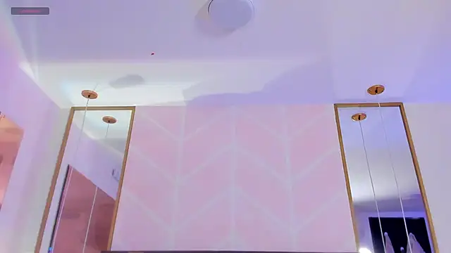 GabyPetit online show from 11/29/25, 07:50