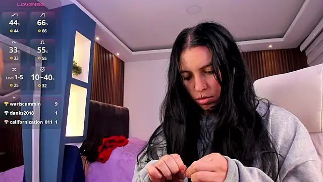 Lucy Smith2 online show from 01/24/25, 08:44