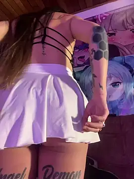 Snapshot of VioletaSubmissive chatting on 12/22/24, 06:28 VioletaSubmissive online show from 12/22/24, 06:28