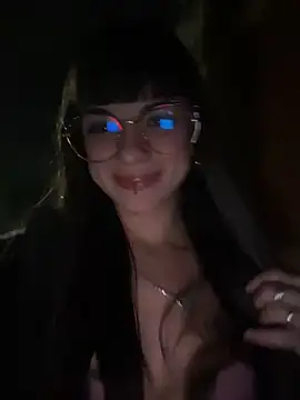 Snapshot of VioletaSubmissive chatting on 01/08/25, 04:34 VioletaSubmissive online show from 01/08/25, 04:34