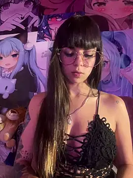 Snapshot of VioletaSubmissive chatting on 02/05/25, 04:48 VioletaSubmissive online show from 02/05/25, 04:48