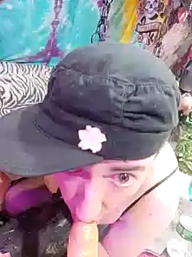 Boo-boo kittyfux online show from 01/15/25, 04:11