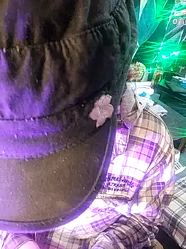 Boo-boo kittyfux online show from 11/11/25, 08:25