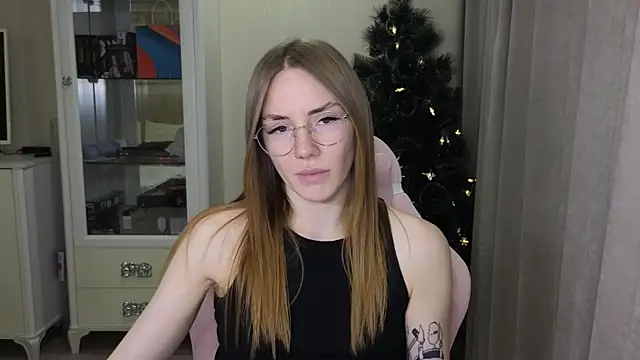 littlevildevil online show from 12/12/24, 02:22