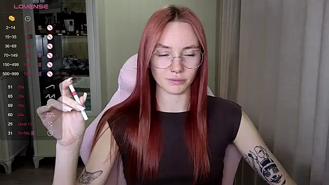 littlevildevil online show from 10/21/25, 10:49